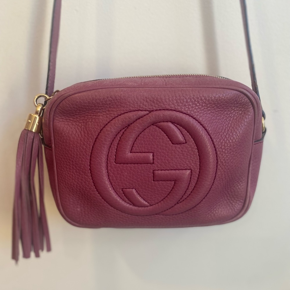 Authentic Gucci Mauve Soho Disco Crossbody Bag